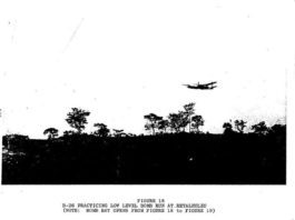 La tripulación de vuelo de un bombardero B-26 practica misiones en el período previo a la invasión de Bay of Pigs. FOTO ARCHIVO/CIA ~ The flight crew of a B-26 bomber practices missions in the run-up to the Bay of Pigs invasion. FILE PHOTO/CIA