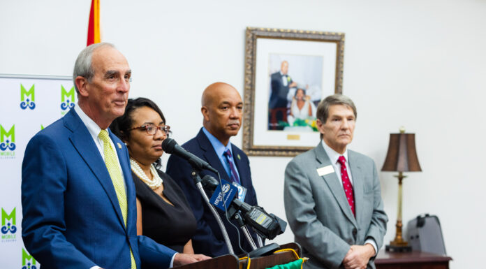 Mayor Stimpson and college representatives at press conference