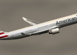 American Airlines plane