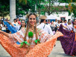 Panamanian folkloric dancer