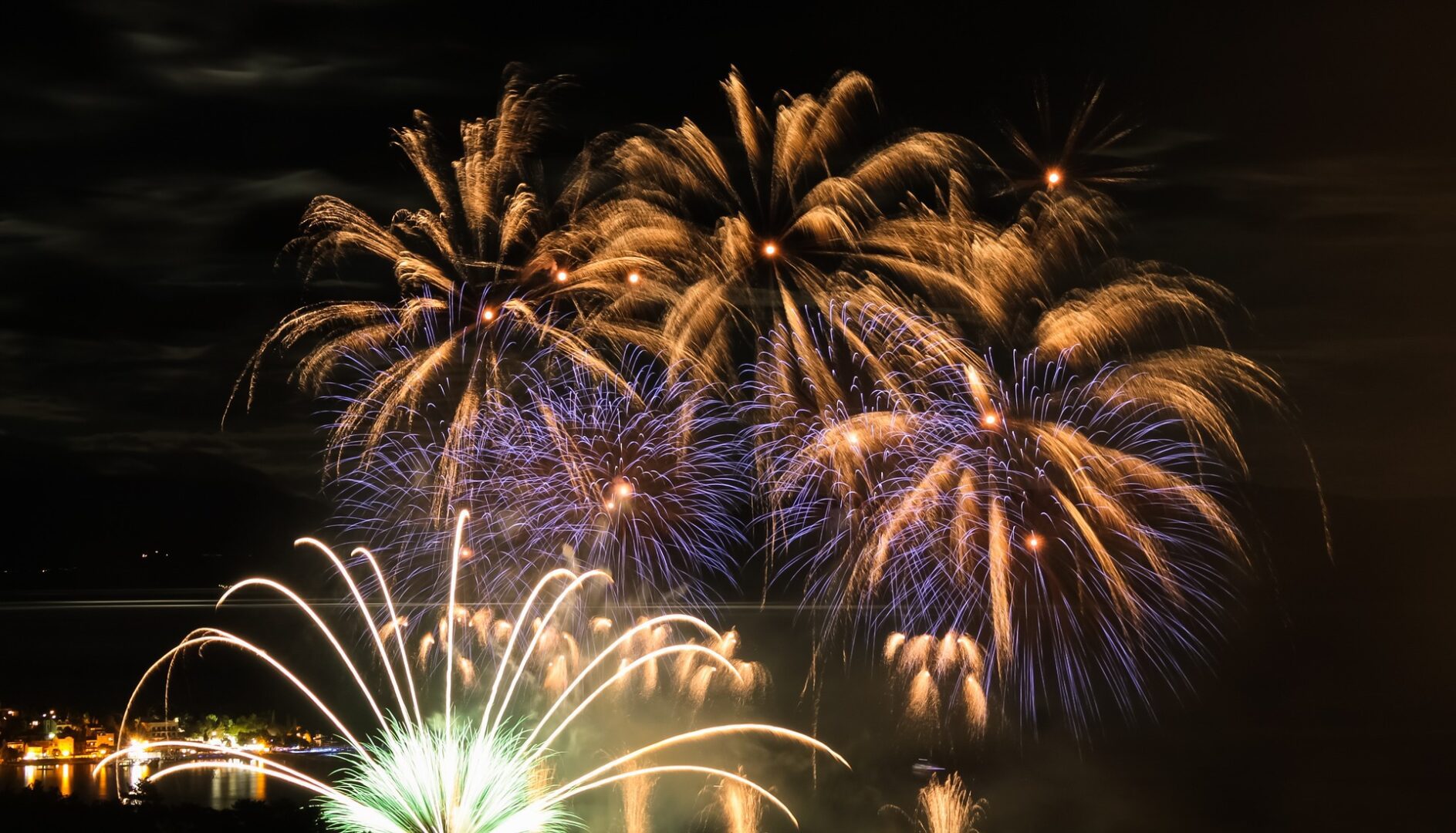 Espectáculo de fuegos artificiales de Nochevieja en Pensacola Beach