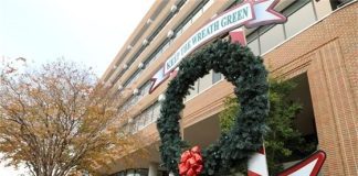 Wreath display in front of Pensacola City Hall