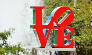 LOVE sculpture in Philadelphia 