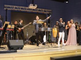 Tito Puente Jr. performs with a diverse ensemble of Latino artists from Northwest Florida