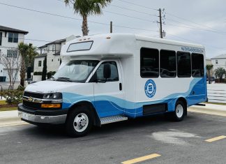 Se amplía el servicio de tranvía de playa en el condado de Walton ~ Beach Tram Service Expands in Walton County