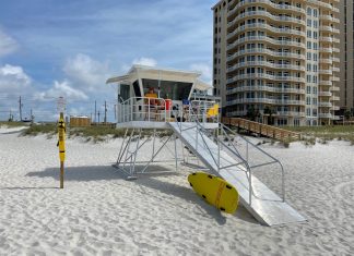 Los salvavidas de Pensacola Beach finalizan la cobertura en el acceso público de Perdido Key para la temporada 2026 ~ Pensacola Beach lifeguards conclude 2026 Perdido Key public access coverage Beach lifeguard station