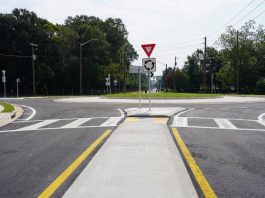Apertura de nueva rotonda el viernes 31 de julio en la intersección de West Spencer Field Road, South Spencer Field Road y Giddens Lane ~ New roundabout opening Friday, July 31 at intersection of West Spencer Field/South Spencer Field Roads and Giddens Lane Round about installed at Spencer Field Road in Pace